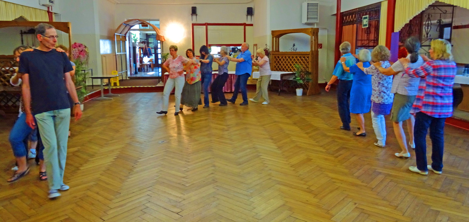 Tnzreise - Tanz im Freien